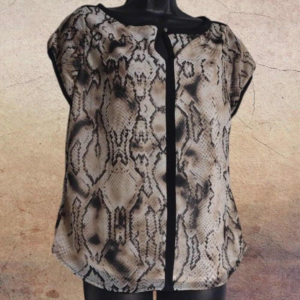 New with Tags Worthington Women's Snake Print Top Size Large Petite